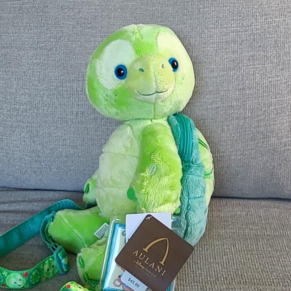 Disney Aulani Olu Plush Backpack